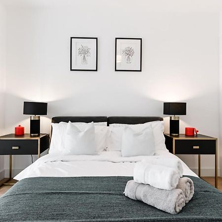 Khayat Homes - The Owelor - Two Bed 런던 외부 사진